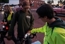 Bike Coalition Gives Free Lights to Residents