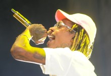 Wiz Blows Smoke at the Bowl