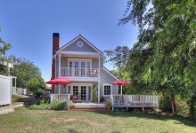 Make Myself at Home: Fun Foothill Farmhouse