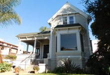 Fabled Gables: 21 West Arrellaga Street