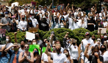 Photo Gallery | Thousands at Santa Barbara Courthouse Protest the Murder of George Floyd