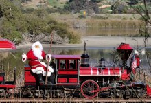 Santa Claus Comes To Santa Barbara Zoo