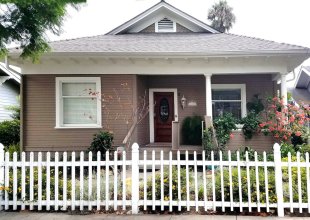 A Home With a Secret Garden