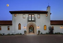 Ojai Holiday Home & Marketplace