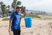 Beach Cleanup with the Sea Center
