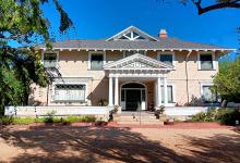 A Majestic Home for an Admiral