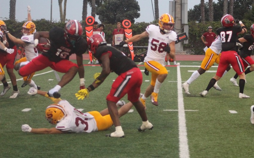 SBCC Staves Off Late Rally to Defeat Perennial Powerhouse Saddleback 34-28 Victory
