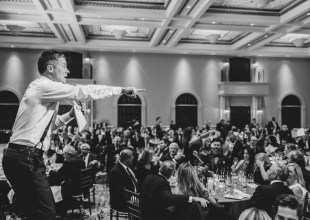 Dressed to the Nines, Wine Auction Crowd Raises Nearly $900K